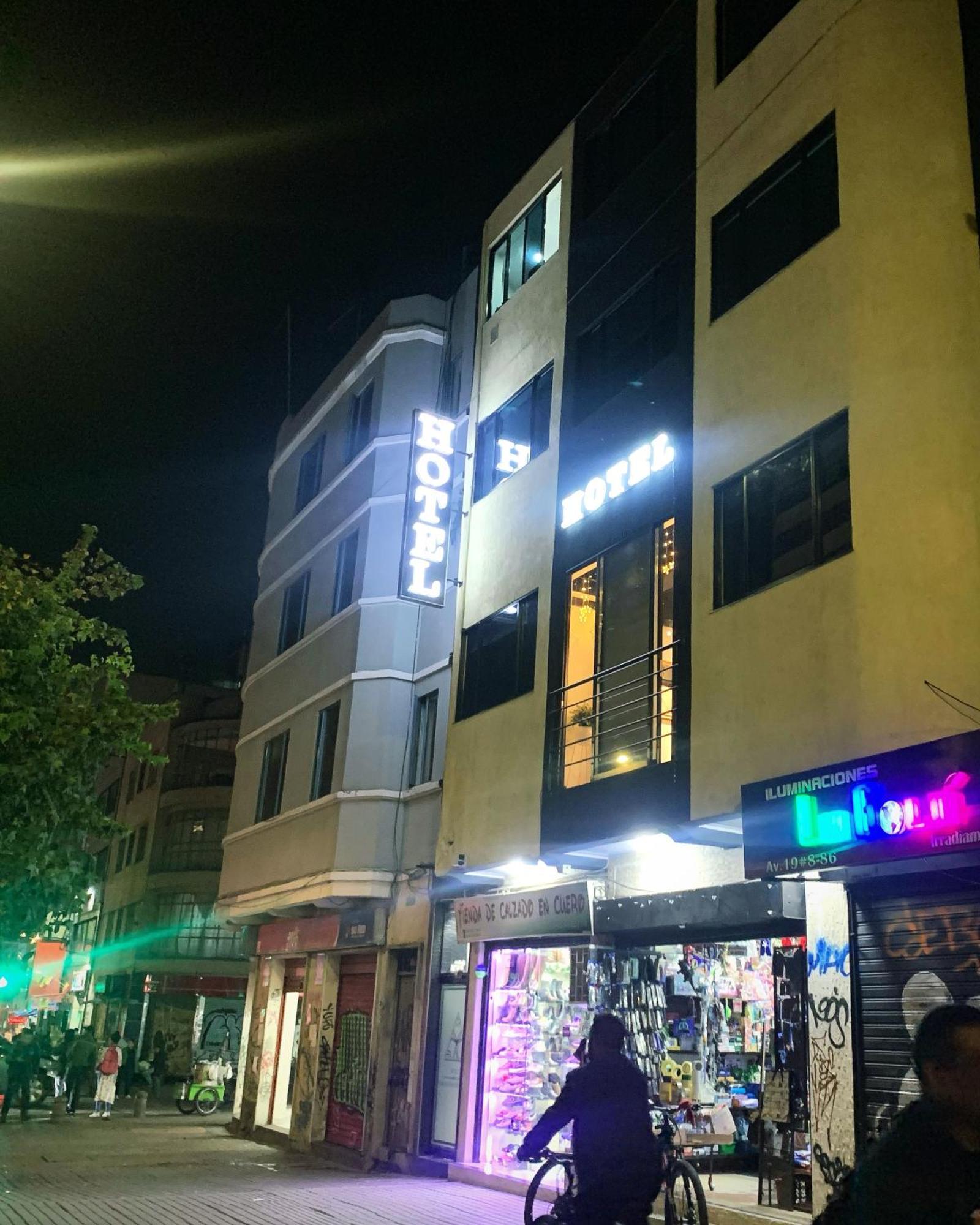 Hotel Urban Center โบโกตา ภายนอก รูปภาพ